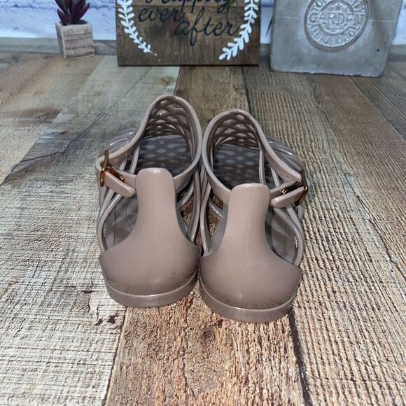 DVF
Diane von Furstenberg
Taupe Jelly Jaya Love Knot Sandals Flats - Picture 10 of 11